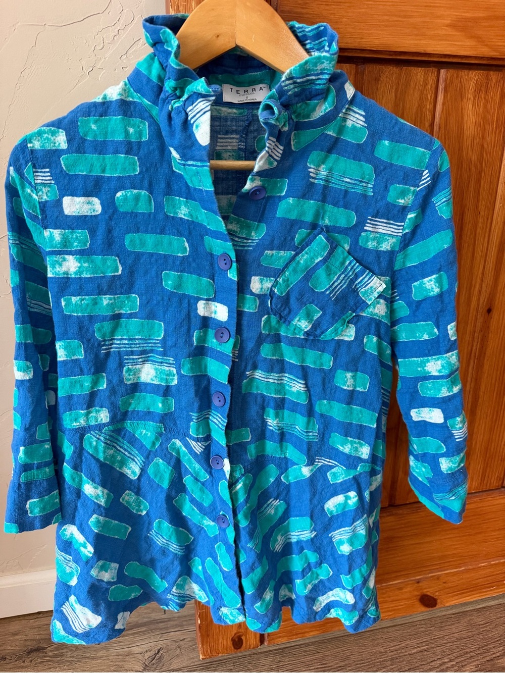 Terra SJ Apparel Blue Green Abstract Brushstroke Button Down Shirt Size Small